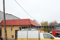 Pożar na słupie energetycznym w Trzemesznie! Część mieszkańców bez prądu