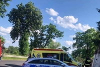 Wypadek na cmentarzu w Łopiennie. Nagrobek przewrócił się na 5-letnią dziewczynkę