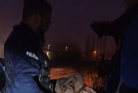 Ola i Damian - gnieźnieńscy policjanci pomagają bezdomnym przetrwać zimę