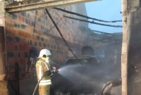 Pożar wiaty, pod którą skłądowany był olej napędowy! W akcji udział brało 7 zastępów Straży Pożarnej!