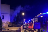 Groźny pożar na ul. Malwowej w Gnieźnie! Jedna osoba w szpitalu!