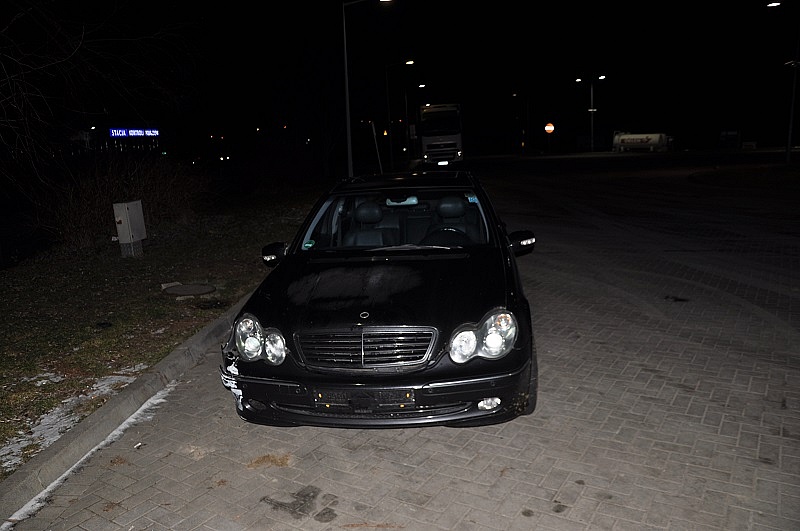 Policjanci odzyskali Mercedesa skradzionego w Niemczech